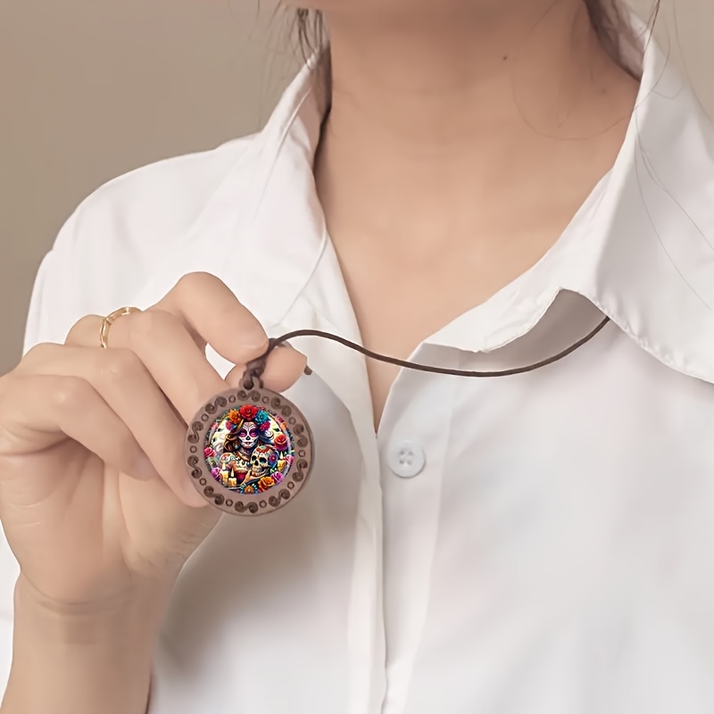 Women's Flower Wooden Necklace, Retro Small Gift